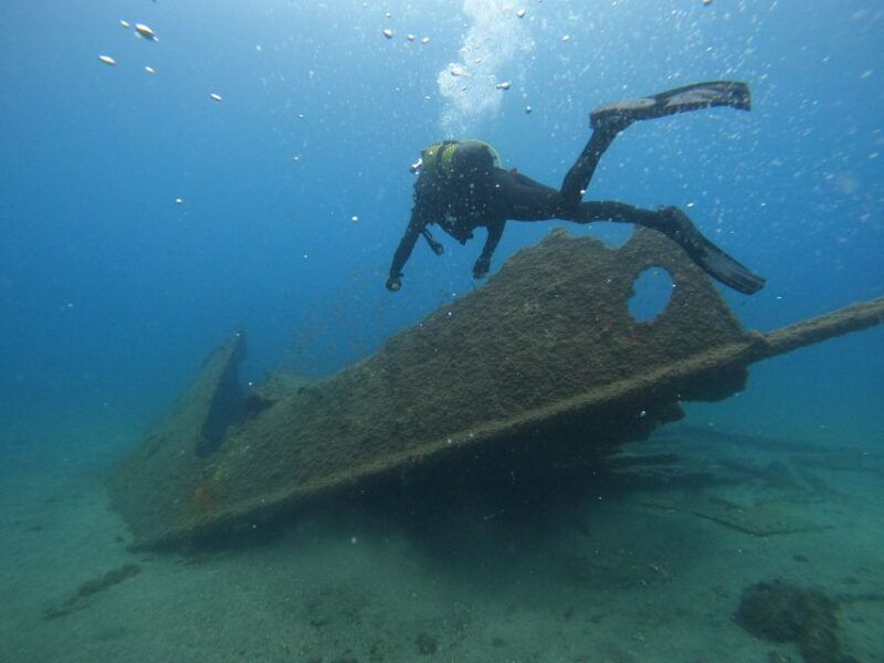 angra-do-heroismo-ssi-try-scuba-program-in-a-shipwreck