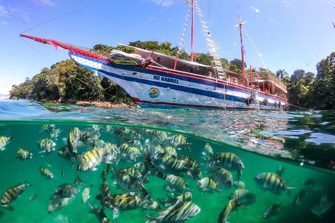 angra-dos-reis-and-ilha-grande-boat-ride-from-rio-lunch-and-transport