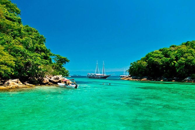 angra-dos-reis-and-ilha-grande-boat-ride-from-rio-lunch-and-transport