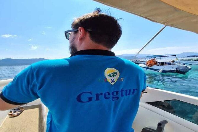angra-ilha-grande-private-boat-tour-with-barbecue-and-drinks