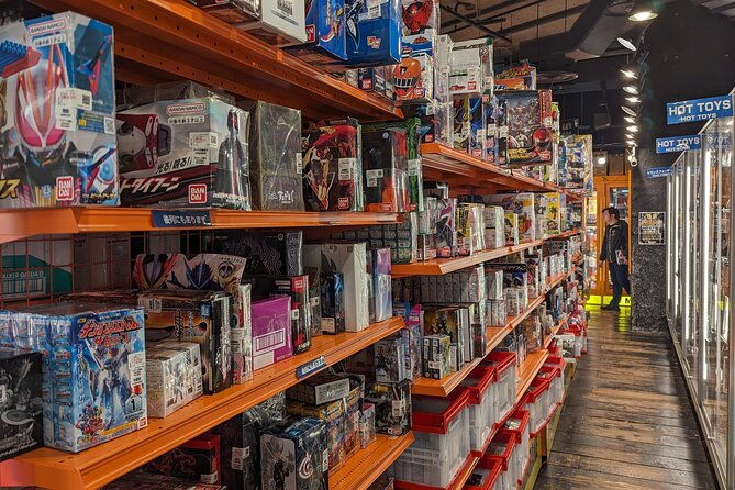 anime-manga-spot-tour-and-manga-drawing-class-in-shibuya