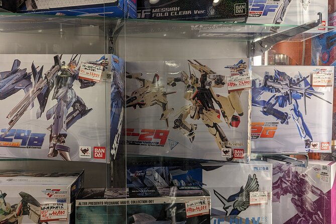 anime-manga-spot-tour-and-manga-drawing-class-in-shibuya