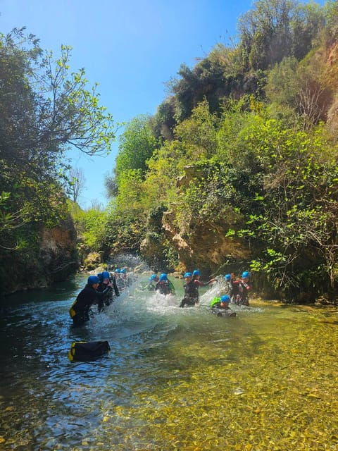 anna-canyoning-in-gorgo-de-la-escalera