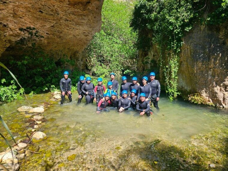 anna-canyoning-in-gorgo-de-la-escalera