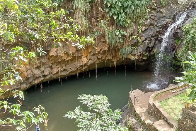 annandale-waterfall-forest-park