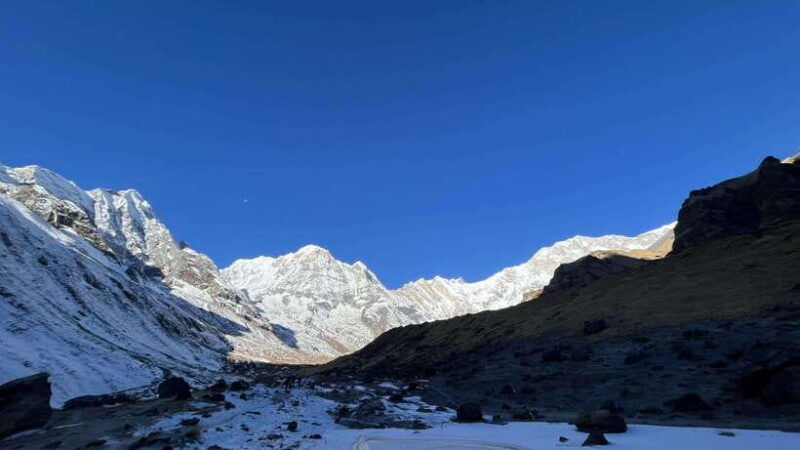 annapurna-base-camp-trek-with-helicopter-return-8-days