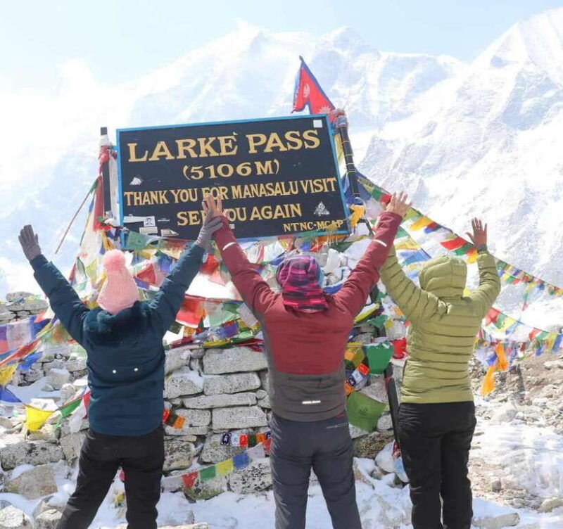 annapurna-trek-with-throng-la-pass