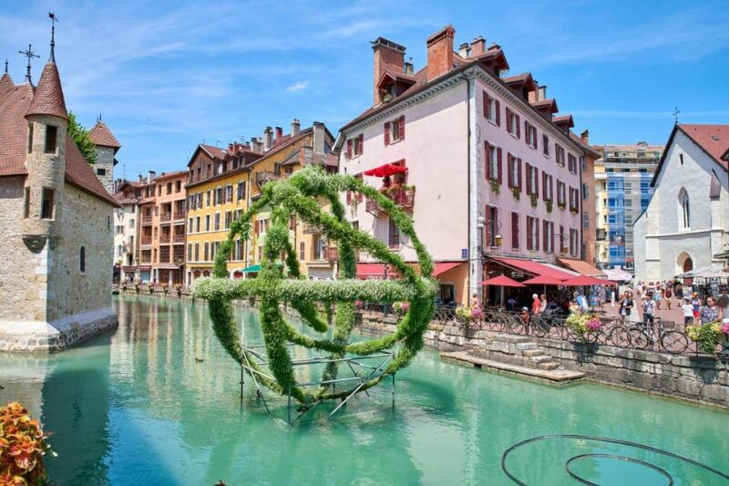 annecy-capture-the-most-photogenic-spots-with-a-local