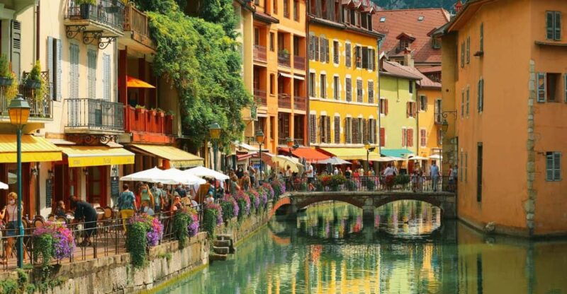 annecy-capture-the-most-photogenic-spots-with-a-local