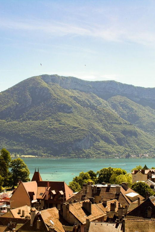 annecy-capture-the-most-photogenic-spots-with-a-local