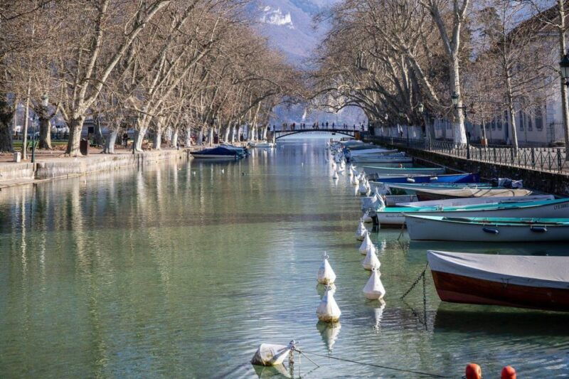 annecy-private-guided-tour-discover-venice-of-the-alps