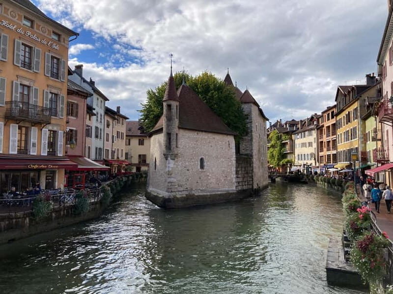 Annecy : Private Guided Tour - Religious and Cultural Landmarks