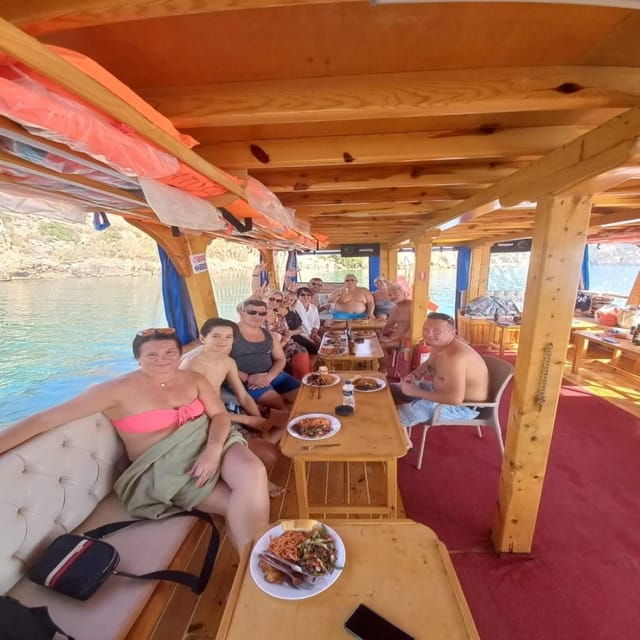 antalya-belek-relax-boat-tour-with-lunch-soft-drinks