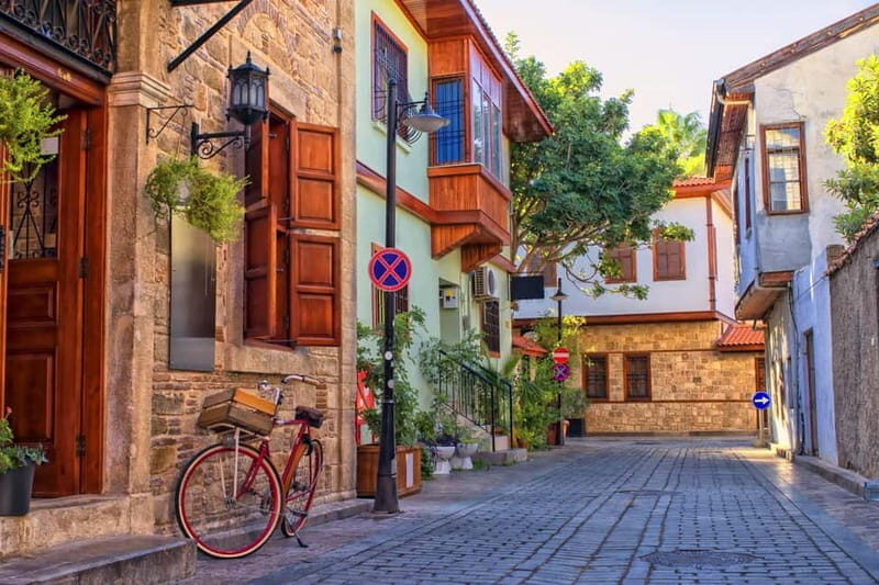 Antalya: Guided Old City Walking Tour of City Highlights - Discovering Antalya’s Old Town: What to Expect