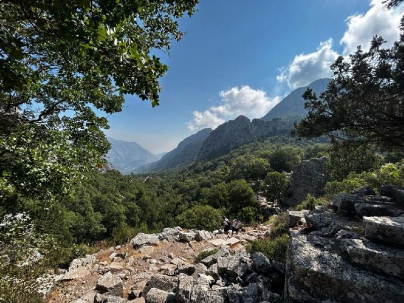 antalya-hiking-in-termessos-ancient-city