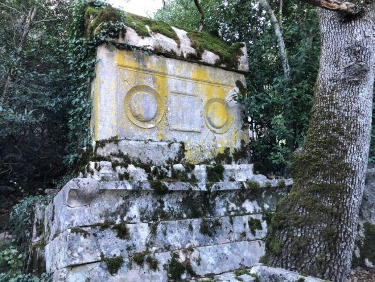 antalya-hiking-in-termessos-ancient-city