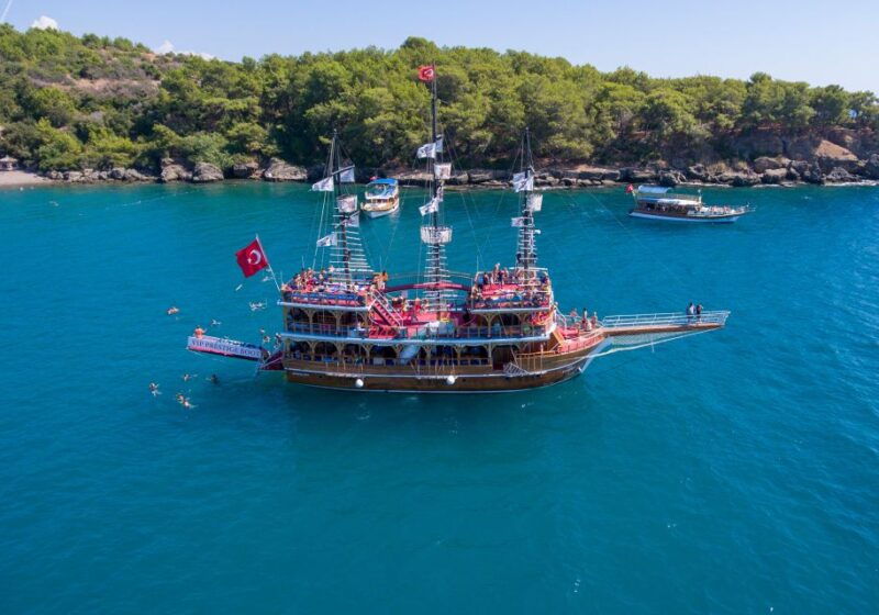 antalya-kemer-pirate-boat-tour-with-foam-party-swimming