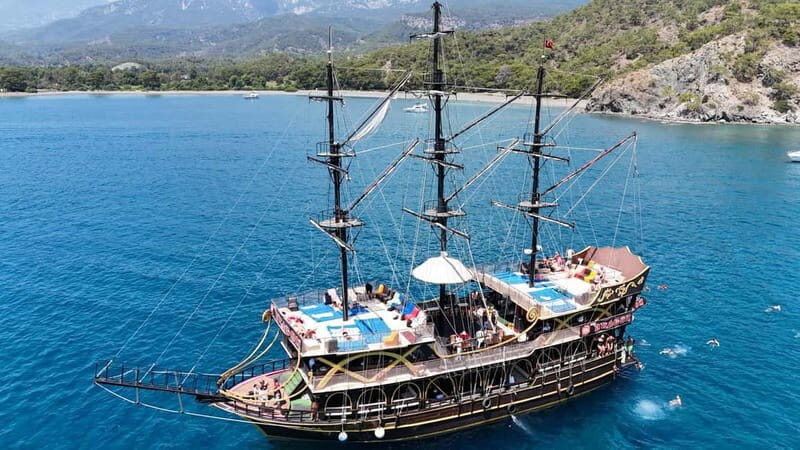 Antalya/Kemer'den: Öle Yemekli Köpük Partili Tekne Turu - An In-Depth Look at the Kemer Boat Tour