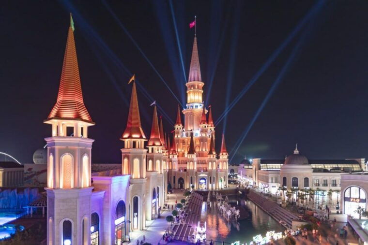 antalya-land-of-legends-night-show-transfers
