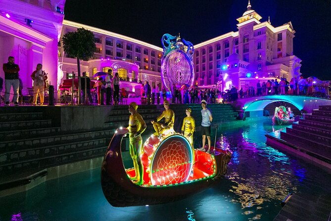 antalya-land-of-legends-night-show-with-boat-parade