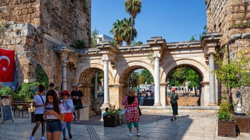 Antalya: Old Town Guided City Tour with Aquarium - What Makes This Tour Stand Out?