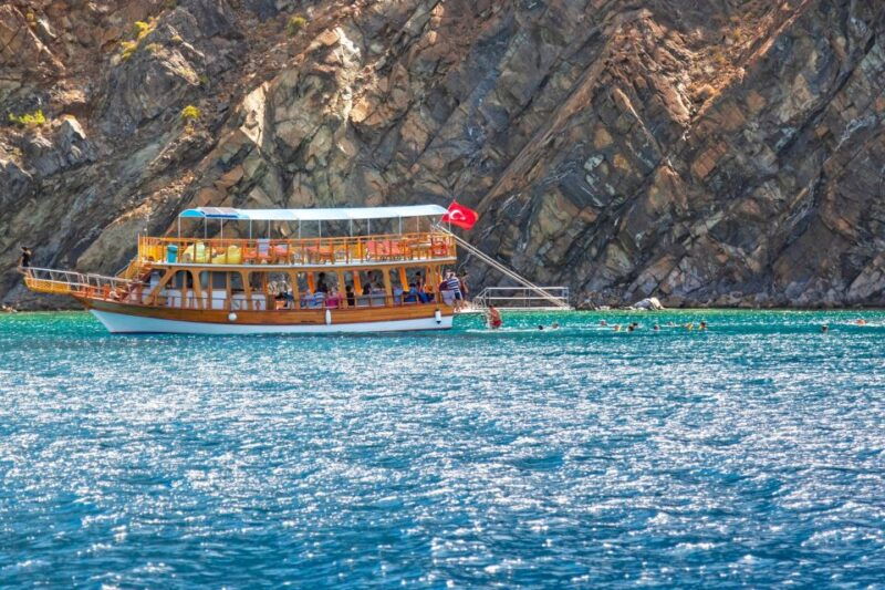 antalya-old-town-harbor-sightseeing-cruise