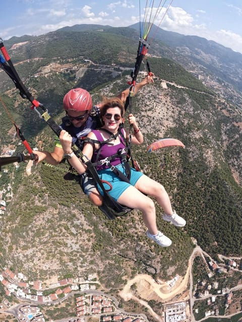 antalya-paragliding-experience-with-hotel-transfers
