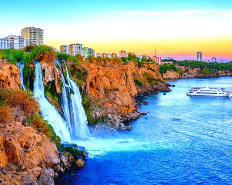antalya-relax-boat-trip-with-lunch-to-the-duden-waterfall