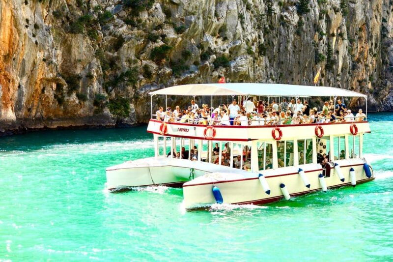 antalya-side-alanya-green-canyon-boat-tour-lunch-softdrink