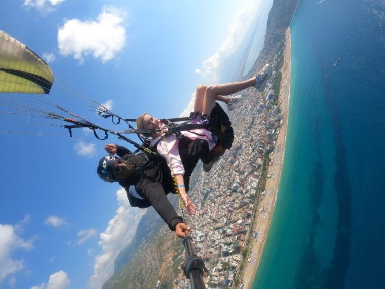 antalya-tandem-paragliding-with-air-conditioned-transfer