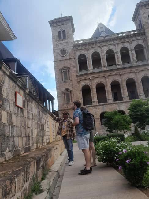 Antananarivo: Lemurs Park & City Tour - Who This Tour Is Best For  