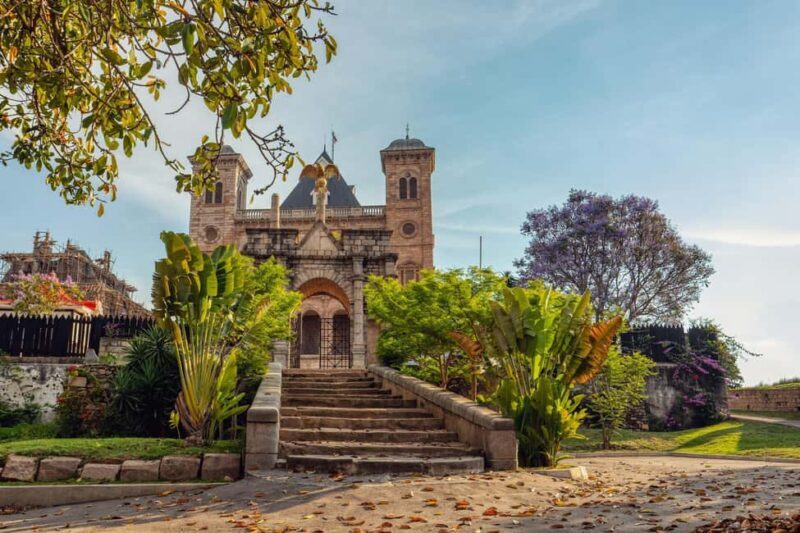 Antananarivo Unveiled: Majesty and Markets - Private - An In-Depth Look at the Tour Experience