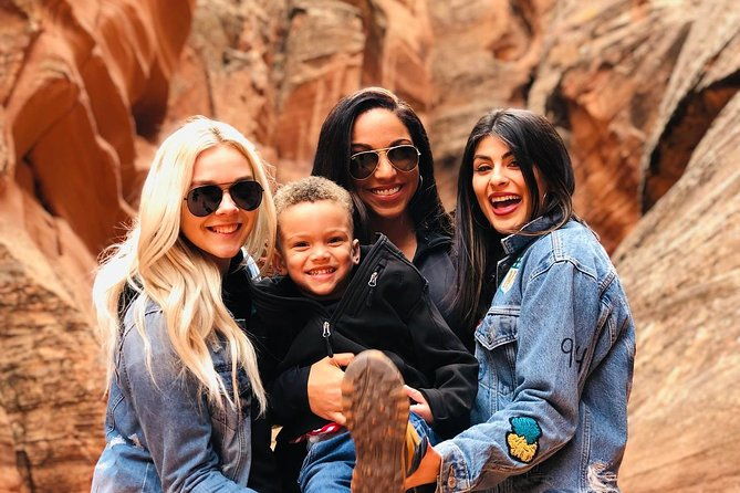 antelope-canyon-and-horseshoe-bend-small-group-tour