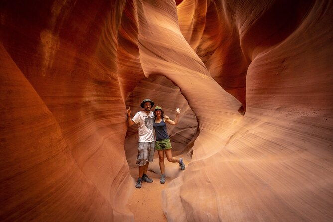 antelope-canyon-and-horseshoe-bend-tour-from-sedona-2