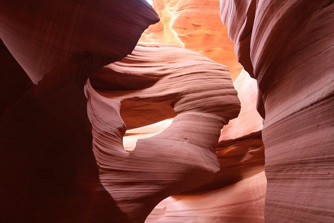 antelope-canyon-luxury-private-tour-from-las-vegas-2