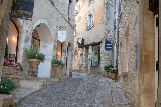 antibes-cannes-saint-paul-de-vence-from-nice