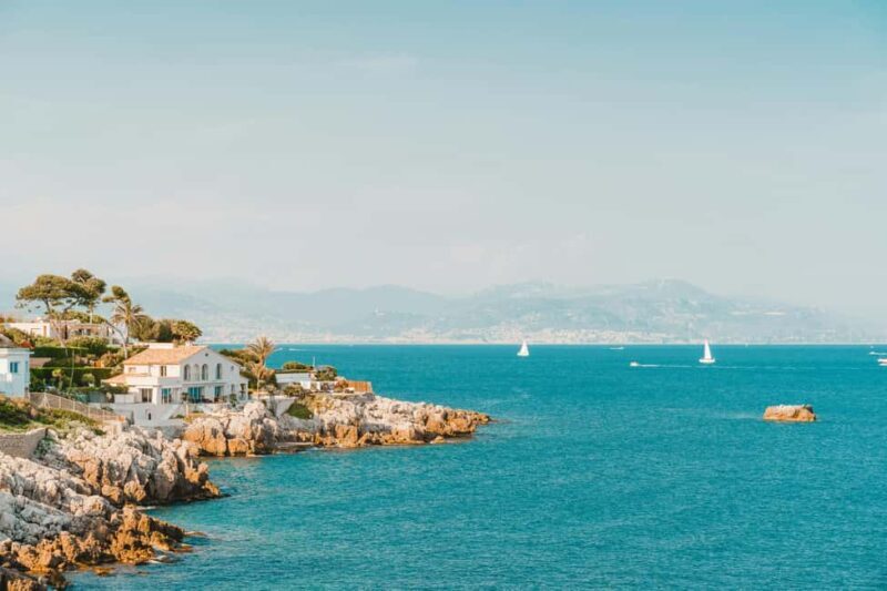 Antibes/Cannes/St Paul de Vence Half-day excursion with car & guide - What to Expect from This Tour