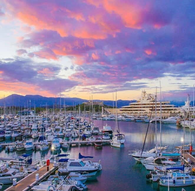 Antibes: Chic & Seek Shopping Tour with Coffee & Pastry - Summary of the Experience