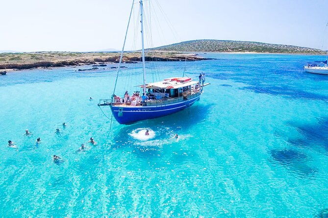 antiparos-despotiko-swim-explore-and-savor-lunch-from-paros