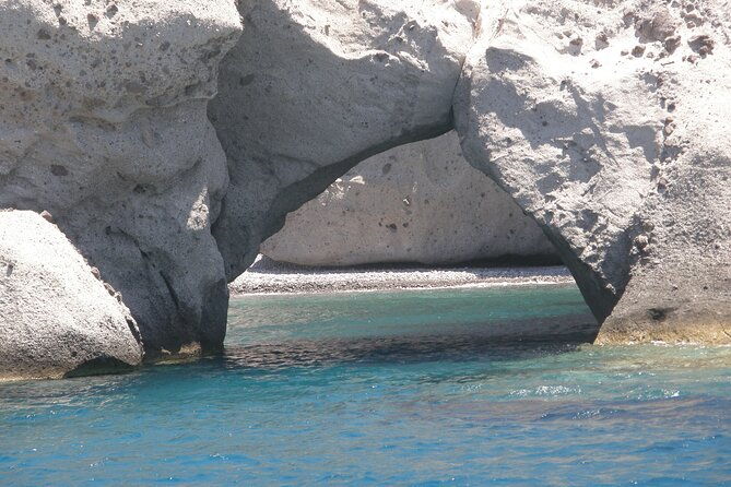antiparos-despotiko-swim-explore-and-savor-lunch-from-paros
