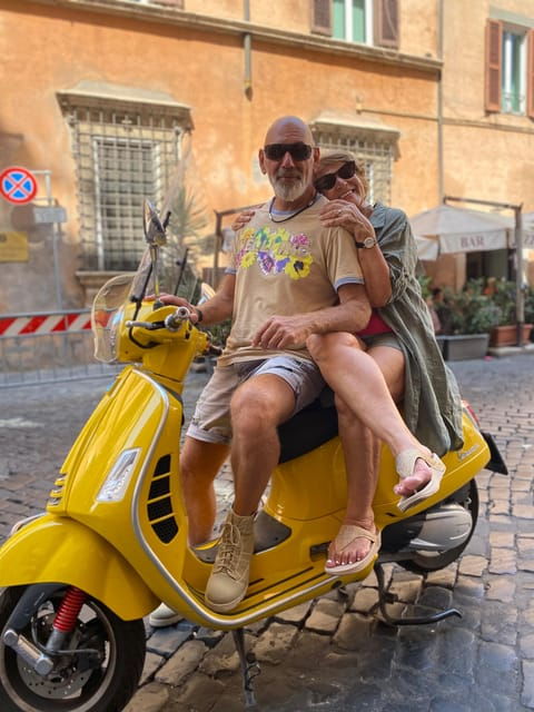 any-time-rome-vespa-tour