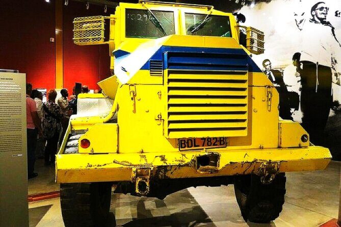 Apartheid museum, Soweto and Joburg highlights tour - Exploring Johannesburg in Depth