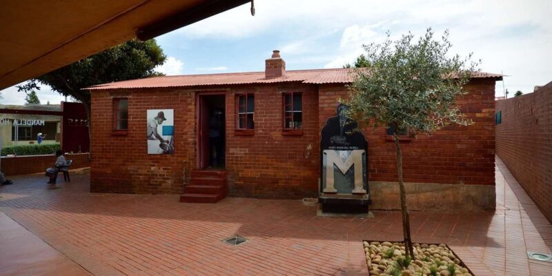 Apartheid Museum & Soweto Tour - FAQs