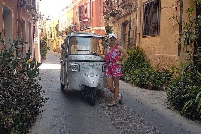 apelisetta-tuk-tuk-1-tour-of-cagliari