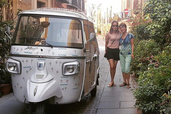 apelisetta-tuk-tuk-1-tour-of-cagliari