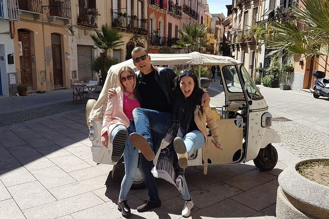 apelisetta-tuk-tuk-1-tour-of-cagliari