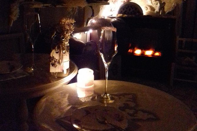 aperitif-dinner-in-a-bohemian-caravan