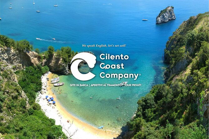 aperitif-on-a-boat-at-sunset-in-palinuro