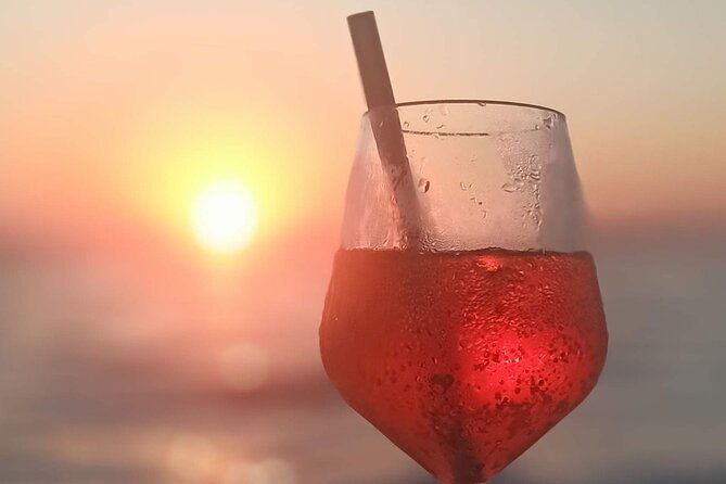aperitif-on-a-boat-at-sunset-porto-venere-and-islands-2