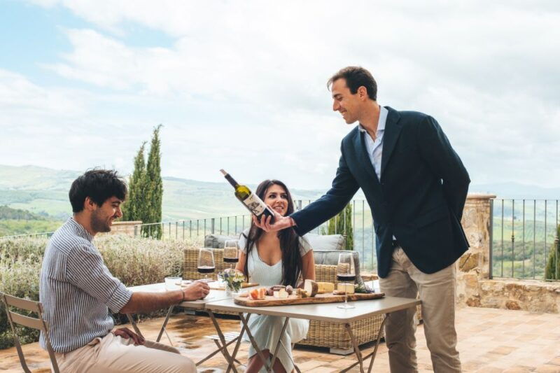 aperitif-on-the-terrace-of-podere-montale-at-sunset-5